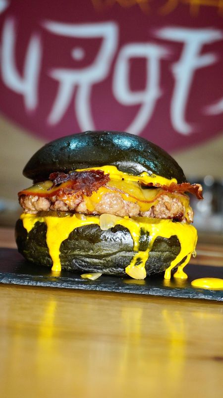 MENSUAL  “Balaclava Burger”